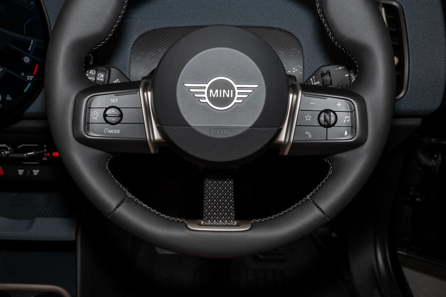 2026 MINI Countryman U25 S Favoured SUV