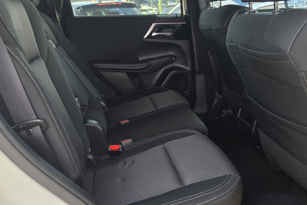 2024 Mitsubishi Outlander ZM LS SUV Image 14