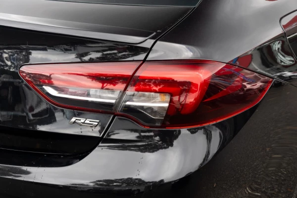2019 Holden Commodore ZB RS Liftback Image 19