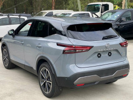 2024 Nissan QASHQAI J12 Ti e-POWER SUV image 4