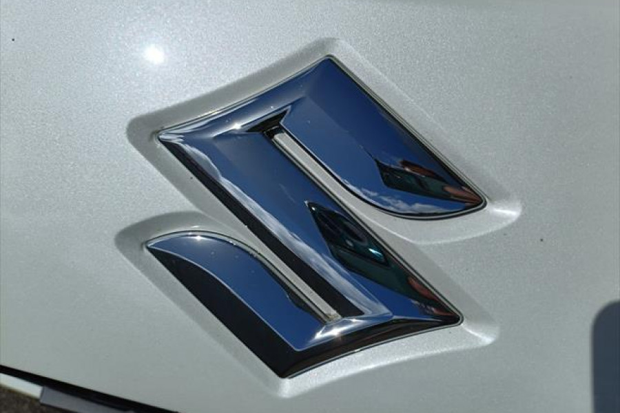 2024 Suzuki Swift UZ Hybrid Hatch Image 11