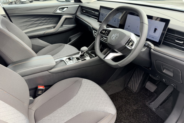 2026 MG HS Super Hybrid Excite SUV Image 9