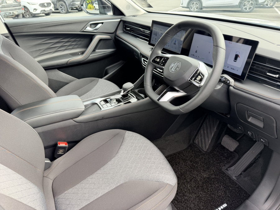 2026 MG HS Super Hybrid Excite SUV Image 9