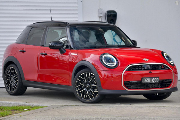 MINI Cooper S Favoured F65