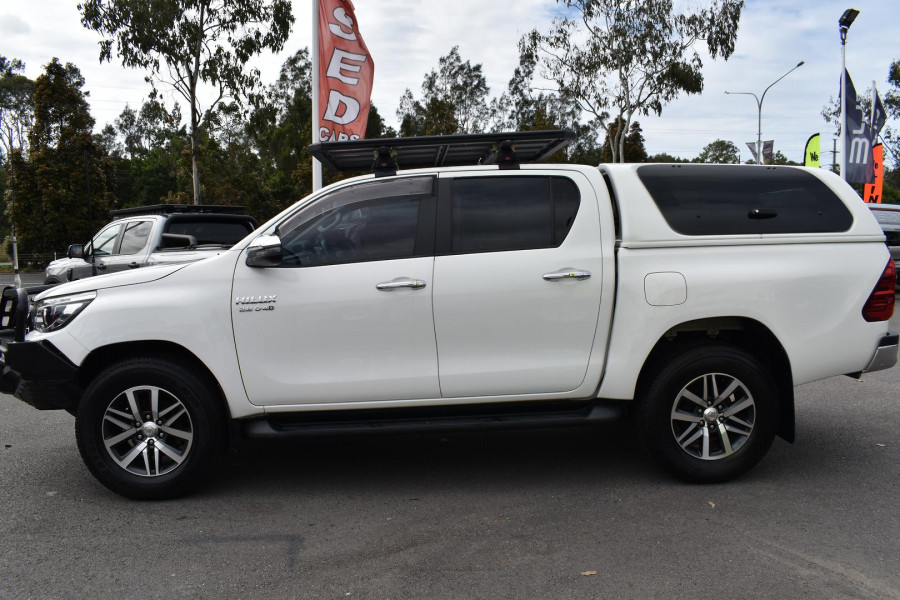 2018 Toyota HiLux  SR5 Double Cab Pick Up Image 9