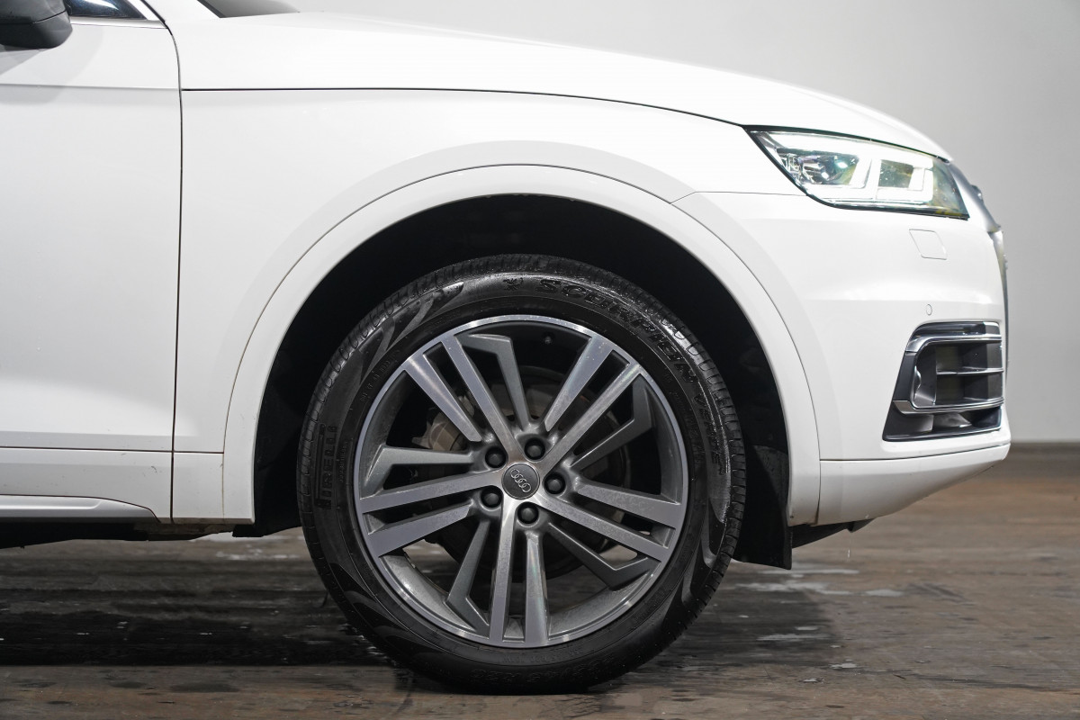 2019 Audi Q5 45 Tfsi Quattro Sport SUV Image 5