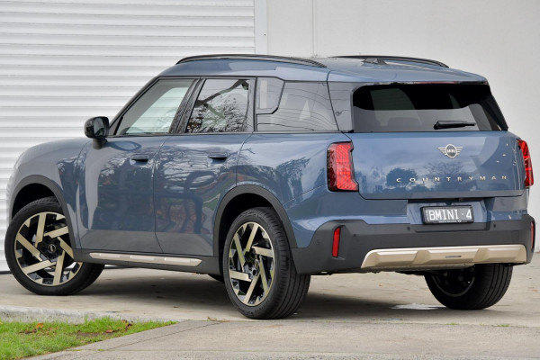 2026 MY25 MINI Countryman U25 C Favoured SUV image 2