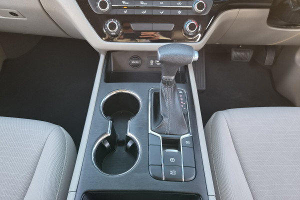 2020 Kia Carnival YP S Van Image 18