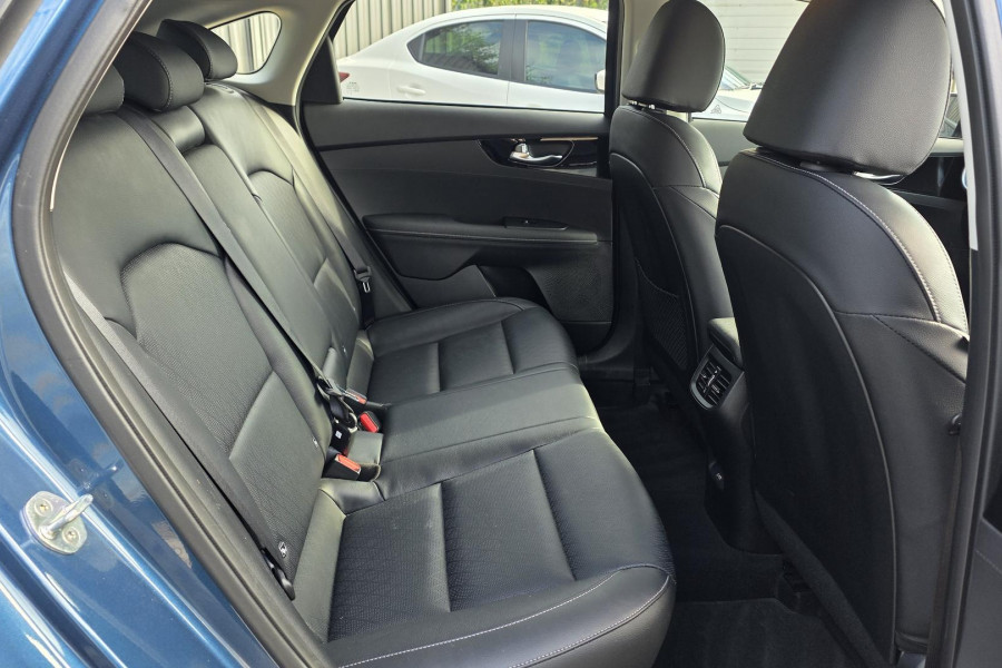 2021 MY22 Kia Cerato BD Sport+ Hatch Image 9