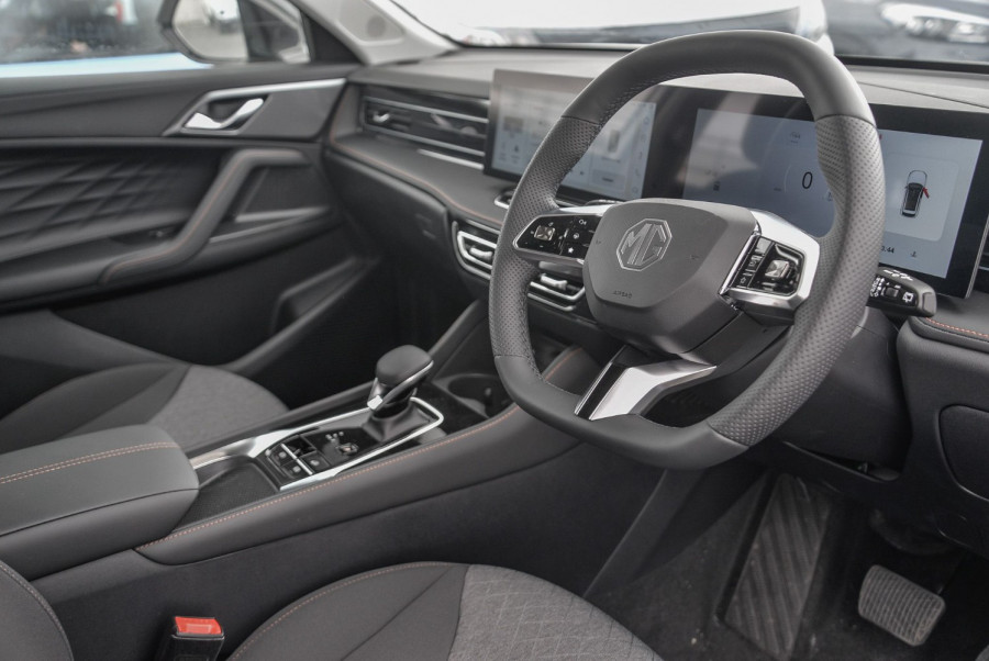 2024 MY24.5 MG HS AS33 Vibe SUV Image 15