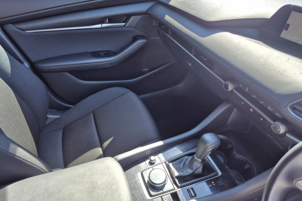 2020 Mazda 3 BP Series G20 Pure Hatch Image 23