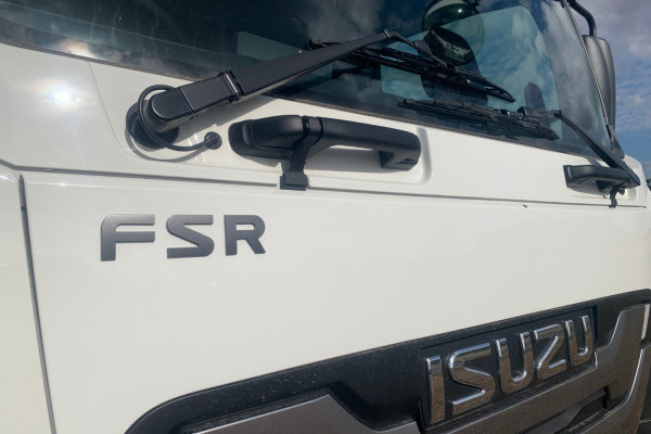 2025 Isuzu FSR 140/120-240 AM R56 Cab Chassis Image 4