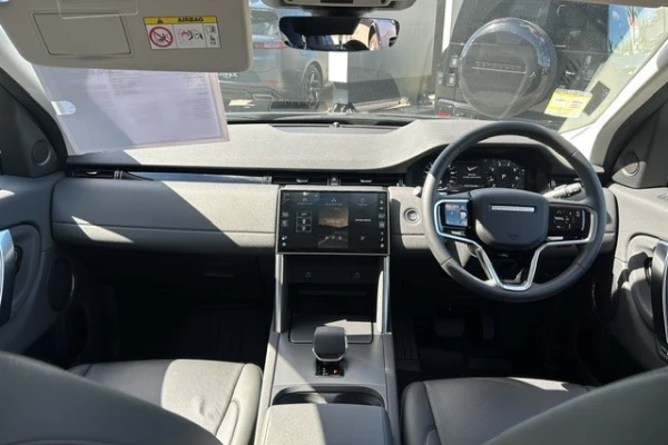 2025 MY25.5 Land Rover Discovery Sport L550 P200 S SUV Image 11