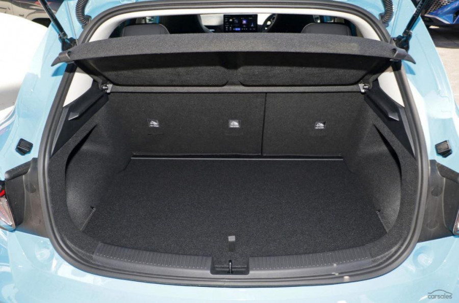 2026 MG MG4 EV Urban AH4E Essence 43 Hatch Image 16