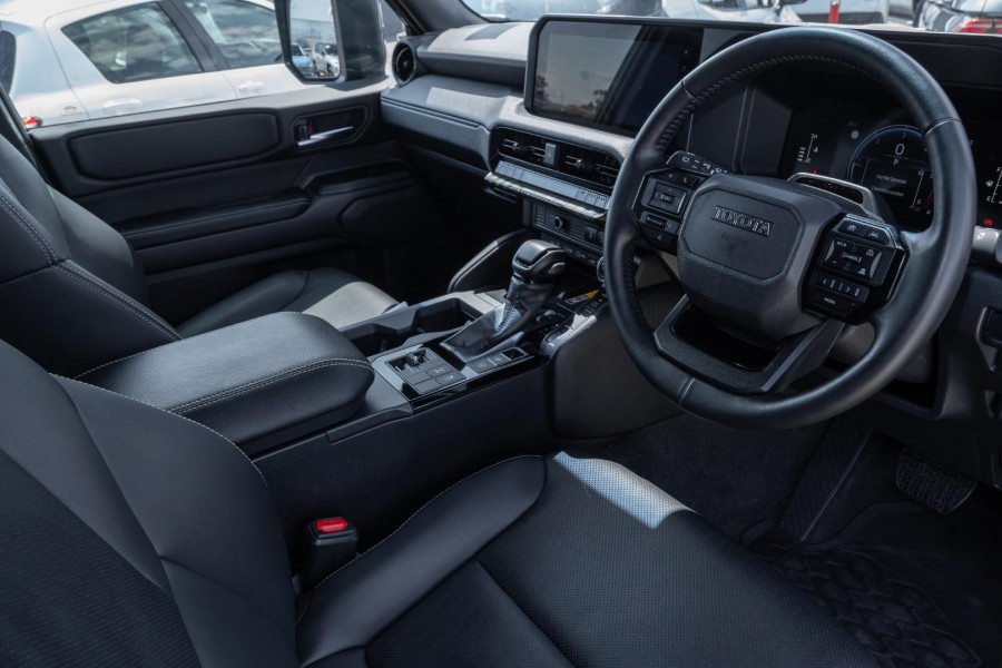 2025 Toyota LandCruiser Prado GDJ251R GXL SUV Image 6