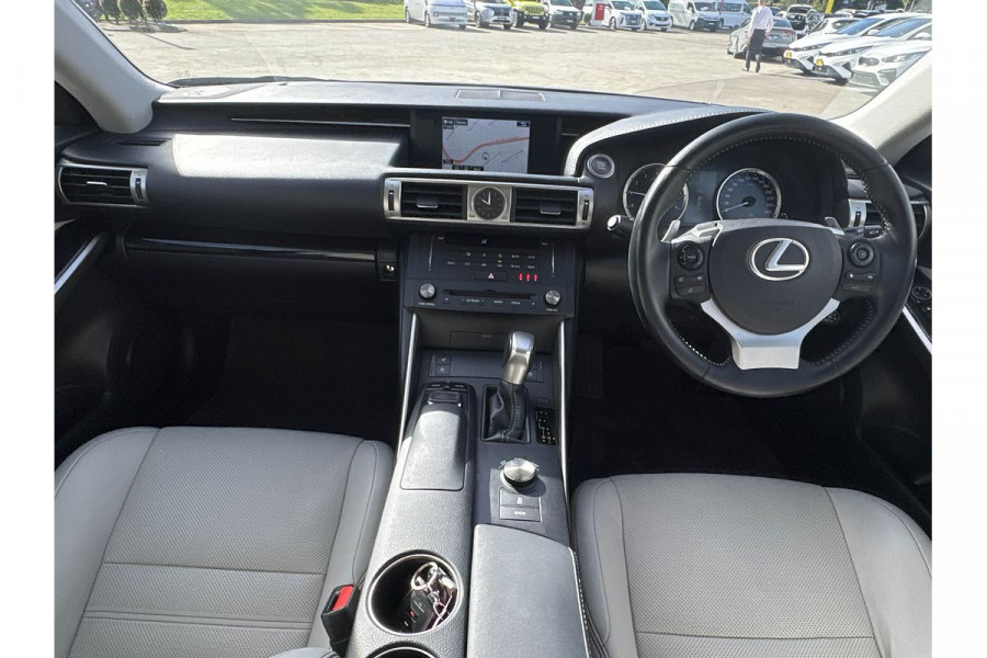 2015 Lexus IS GSE31R IS350 Luxury Sedan Image 10