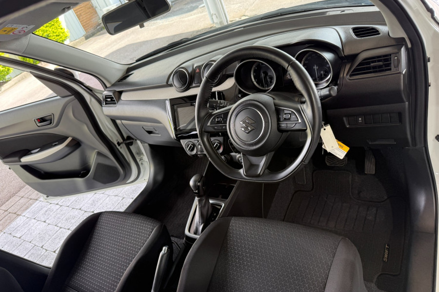 2023 Suzuki Swift AZ Series II GL Hatch Image 27