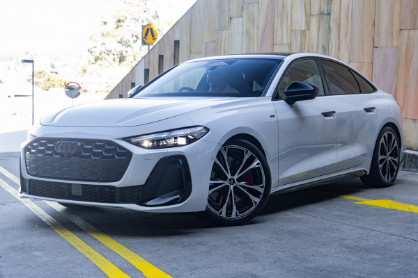 Audi A5 e-hybrid S-Line 270Kw B10