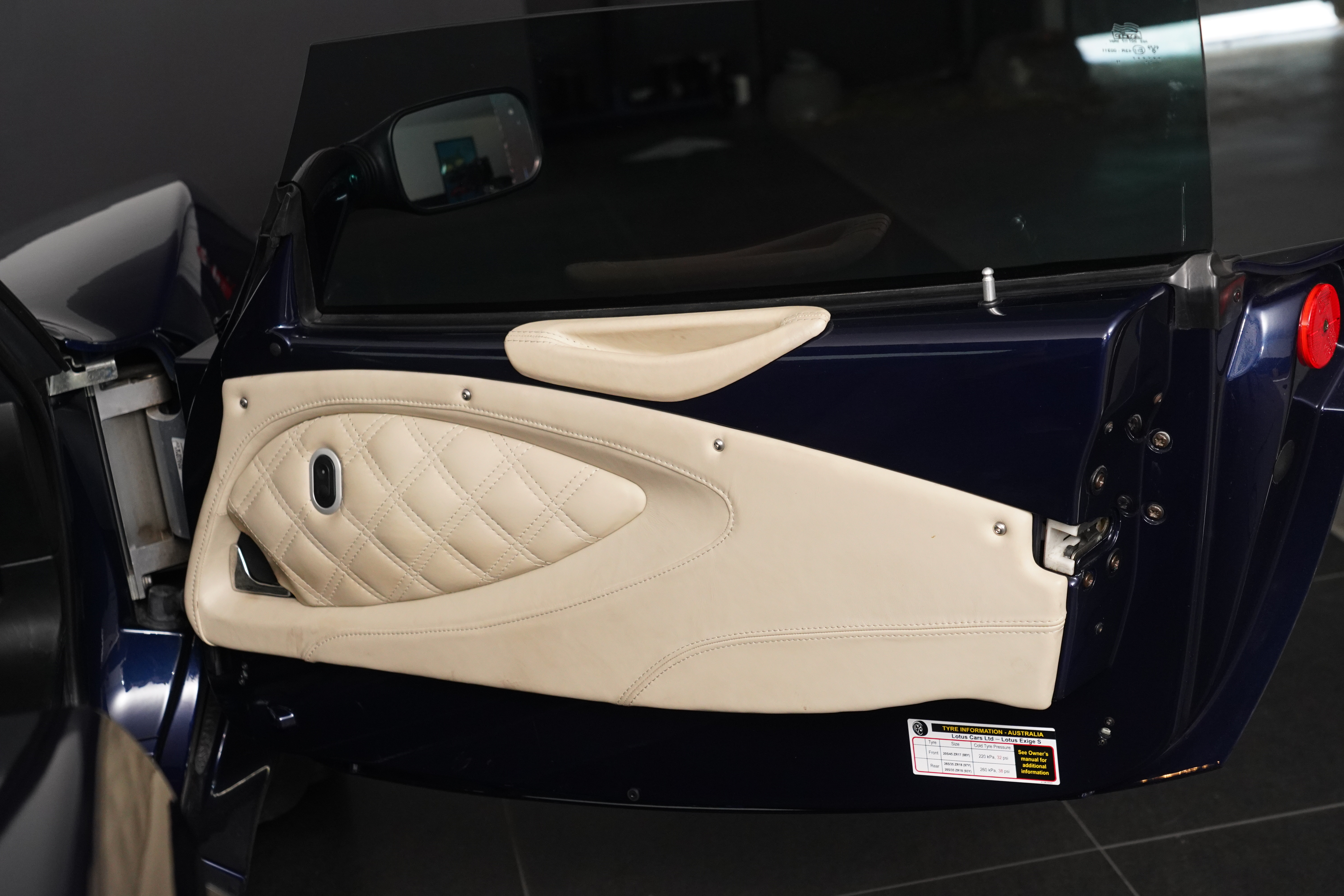 2014 Lotus Exige S Convertible Image 35