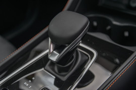 2025 MG HS AS33 Essence SUV