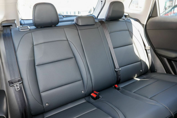 2026 MY26.5 MG ZS ZS32 Essence Hybrid+ SUV Image 9