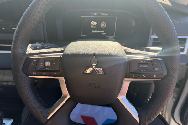 2025 Mitsubishi Outlander ZM Aspire SUV Image 15