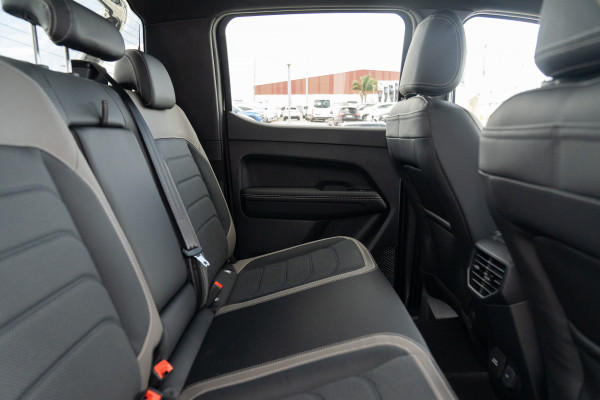2025 Volkswagen Amarok NF TDI600 Style Ute image 10