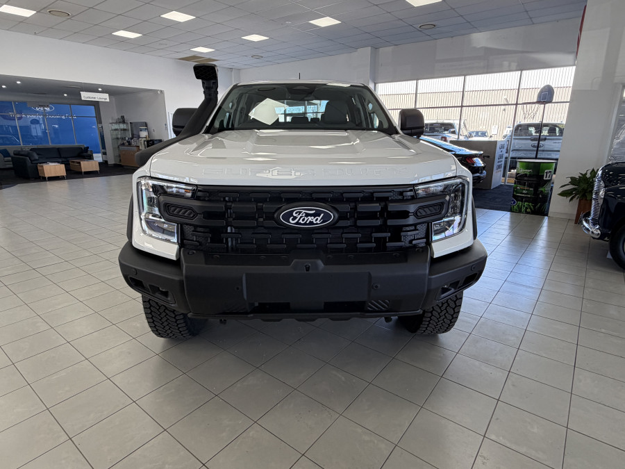 2026 MY26.5 Ford Ranger Super Duty  XLT Cab Chassis Image 2
