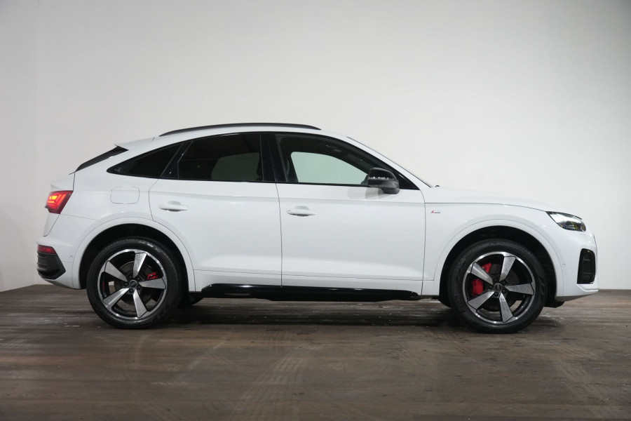 2025 Audi Q5 FY 55 TFSI e S Line SUV Image 4