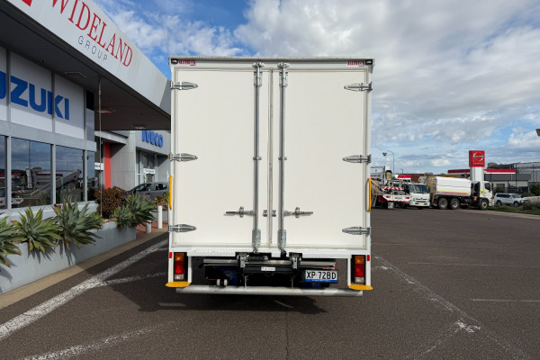 2023 Hino 616 AT 3430 WIDE Pantech Image 3