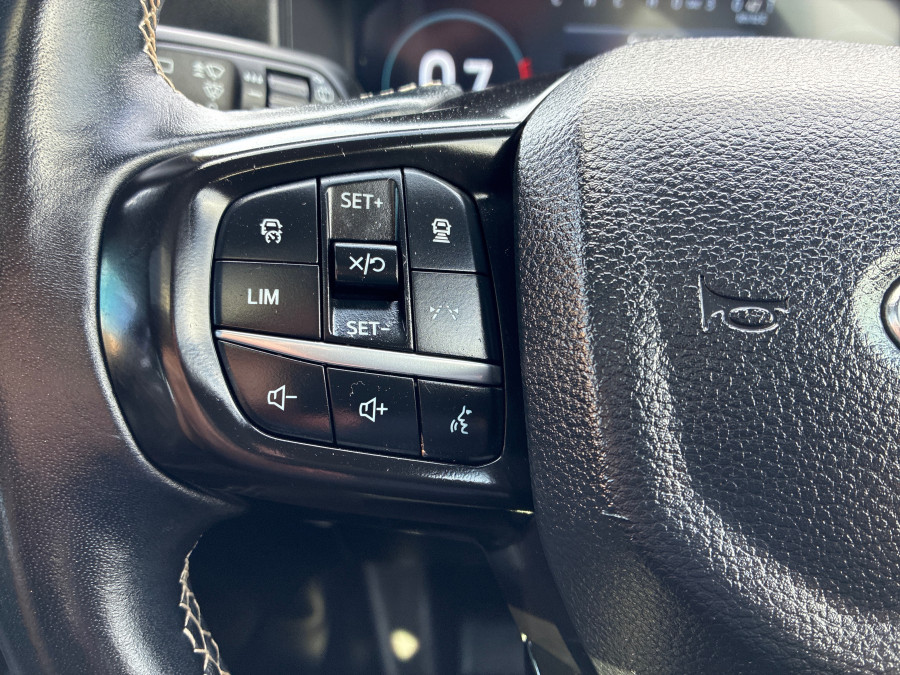 2023 MY23.5 Ford Everest UB Platinum SUV Image 24