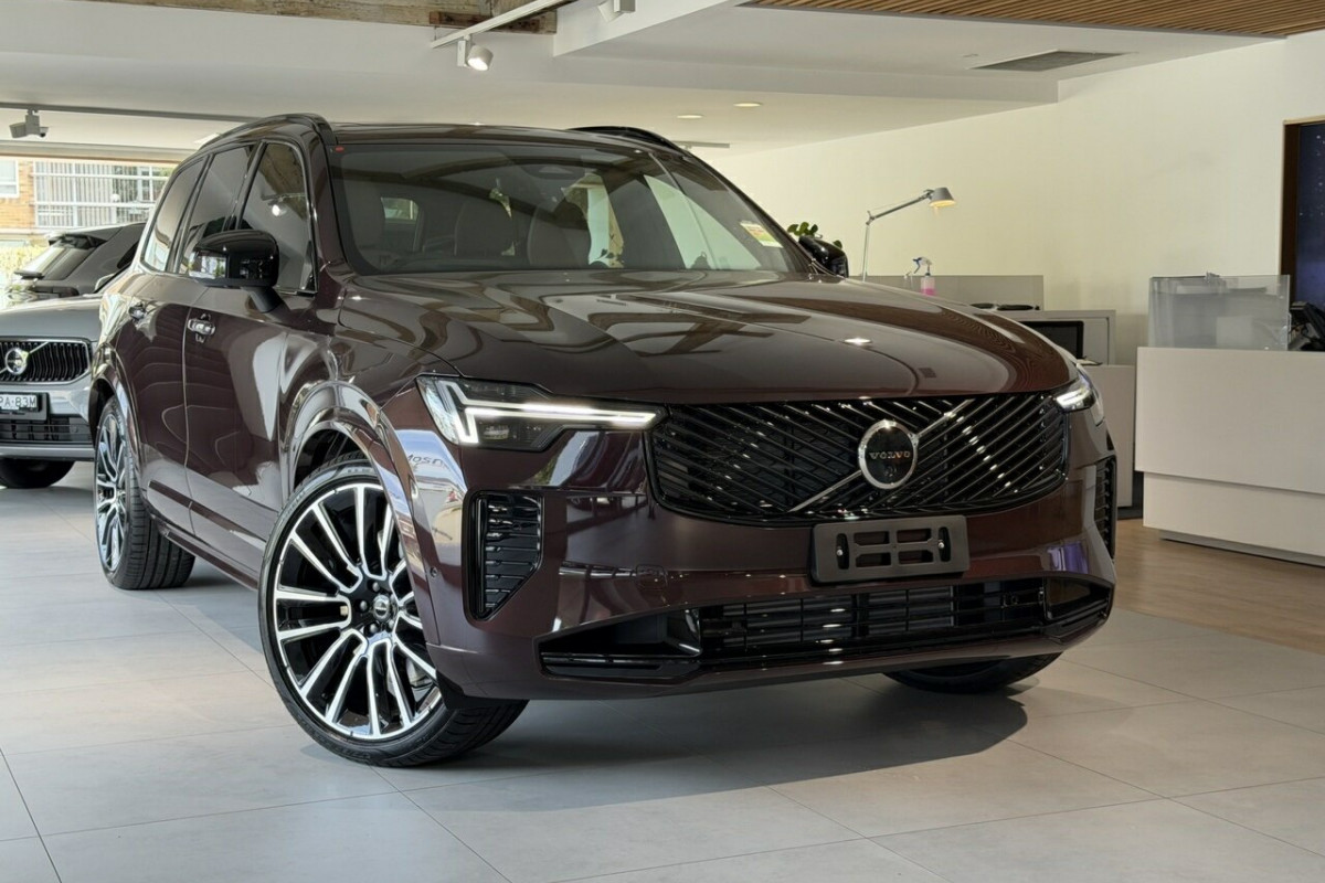 2026 Volvo XC90 L Series Ultra T8 Plug-in Hybrid Dark SUV