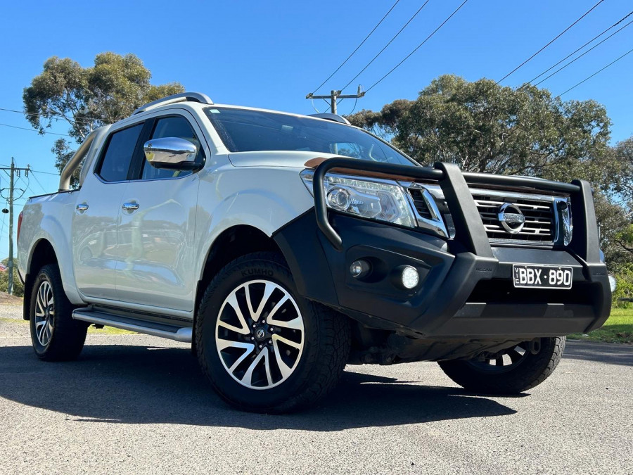 2019 Nissan Navara D23 Series 3 ST-X King Cab Pickup Image 1