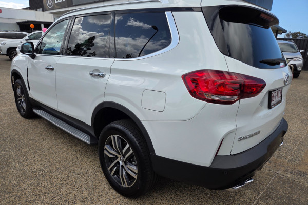 2024 LDV D90 Executive SUV Image 5