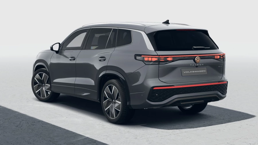2025 Volkswagen Tayron R4 195TSI R-Line SUV Image 3