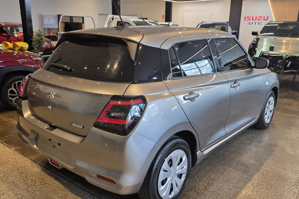 2026 Suzuki Swift UZ Hybrid Hatch Image 5