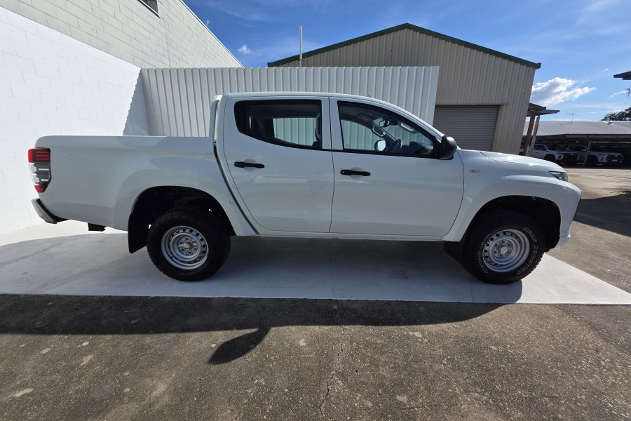 2019 Mitsubishi Triton MR GLX ADAS Cab Chassis Image 8