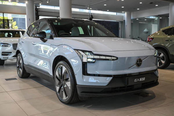 2025 Volvo EX30  Twin Motor Performance Ultra SUV