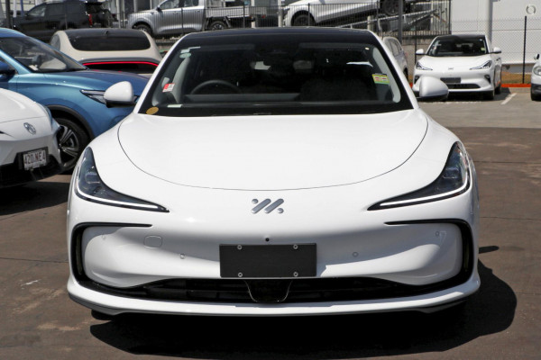 2026 MY25 MG IM5 P12L Premium Hatch Image 2