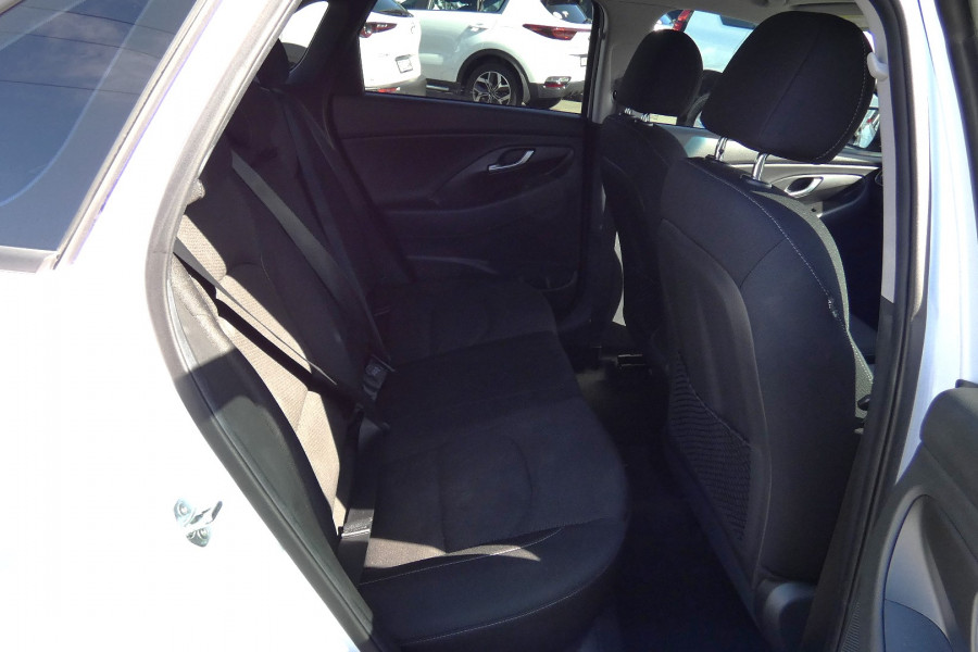 2020 Hyundai i30 PD2 MY20 ACTIVE Hatch Image 11