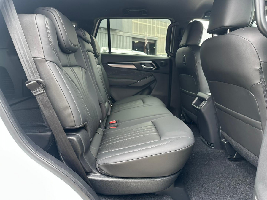 2025 MY25.5 Isuzu MU-X RJ LS-T SUV Image 22