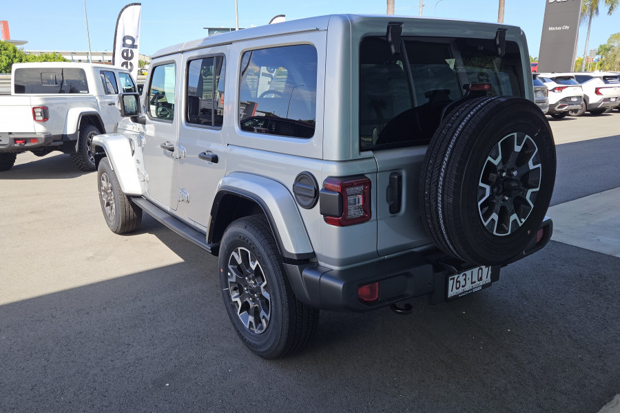 2023 Jeep Wrangler SUV Image 7