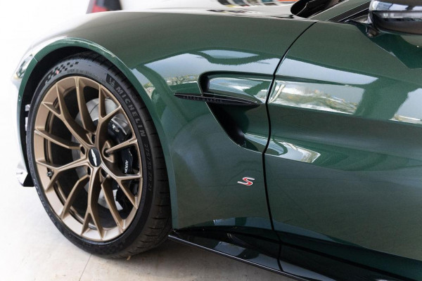 2026 MY26.5 Aston Martin Vantage  S Coupe Image 42