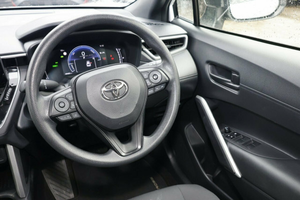 2024 Toyota Corolla Cross MXGA10R GX SUV Image 8