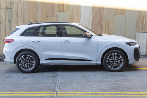 2025 Audi Q5 GU TFSI 150kW SUV image 3