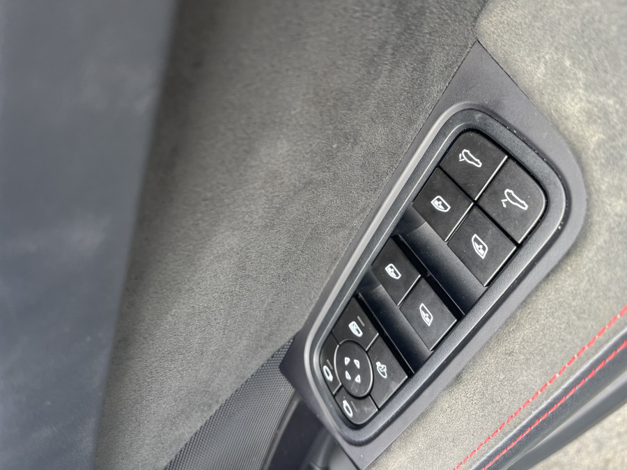 2024 Porsche Cayenne 9YA II GTS SUV Image 46