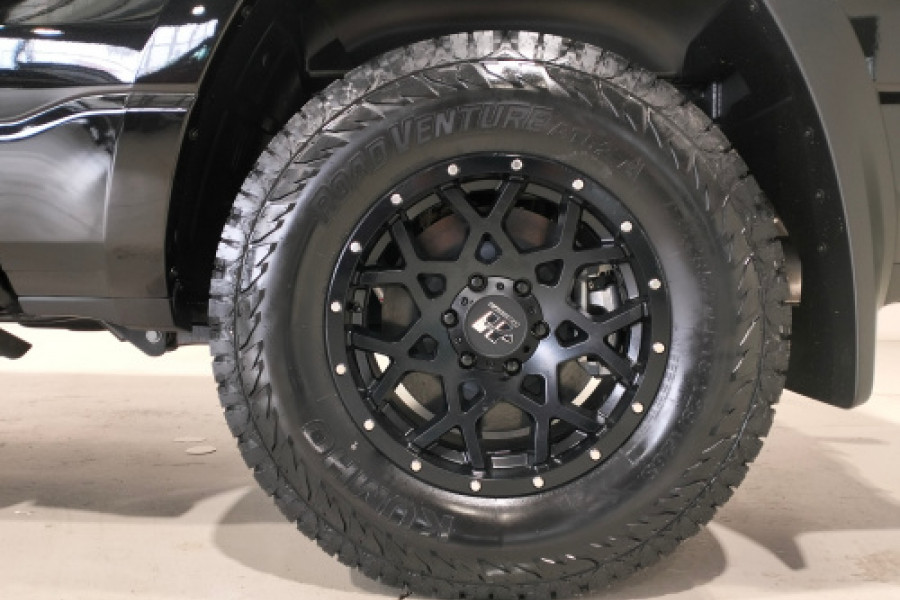 2024 Ram 1500 DT Laramie Ute Image 14
