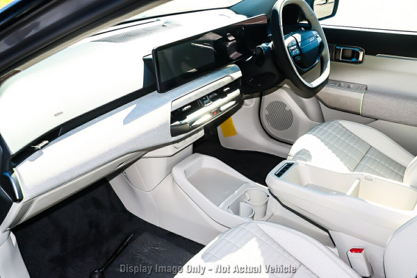 2026 Kia EV4  Earth Long Range Sedan Image 17