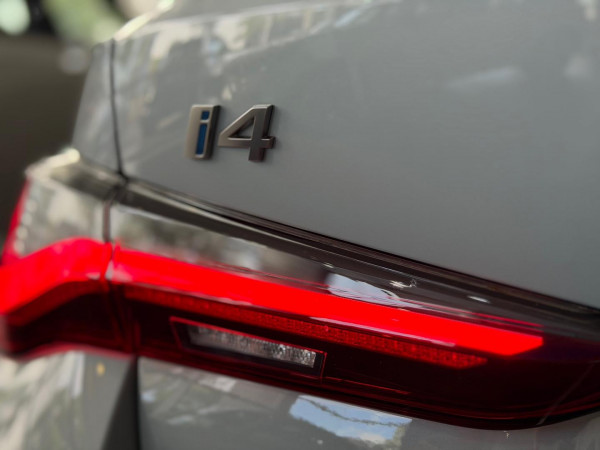 2024 BMW i4 G26 M50 Hatch image 6