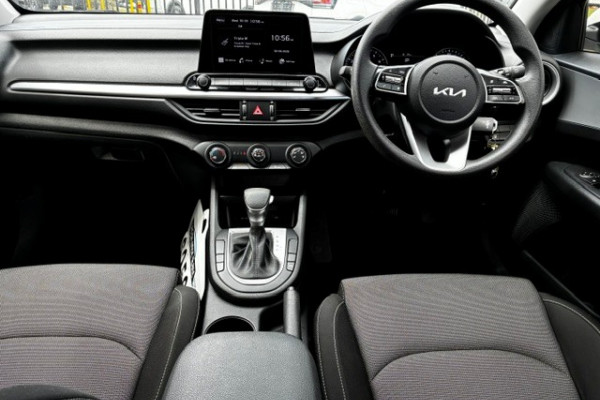 2023 MY24 Kia Cerato BD S Hatch Image 14
